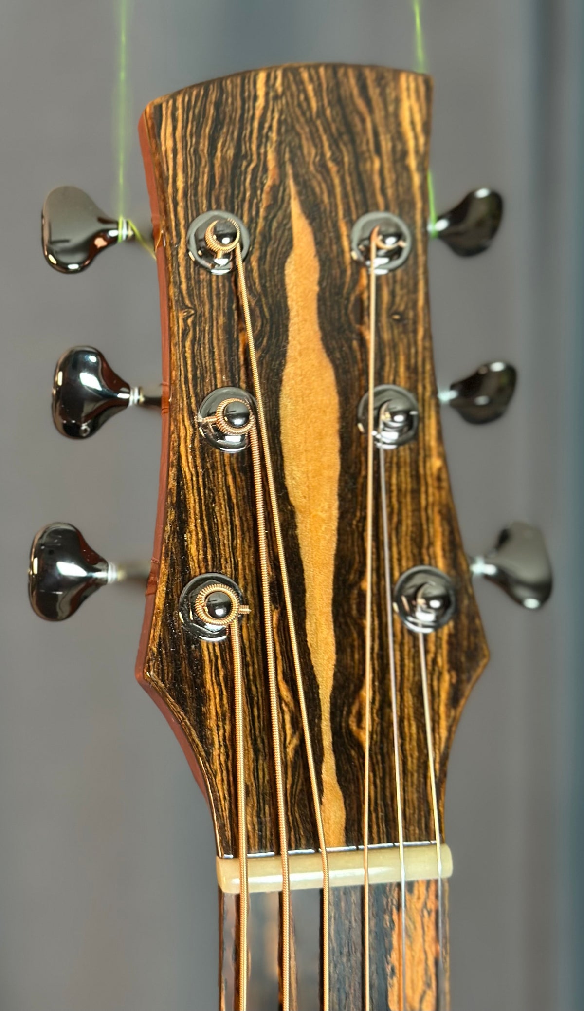 Style M-SBB Koa/Torrefied Adirondack Spruce
